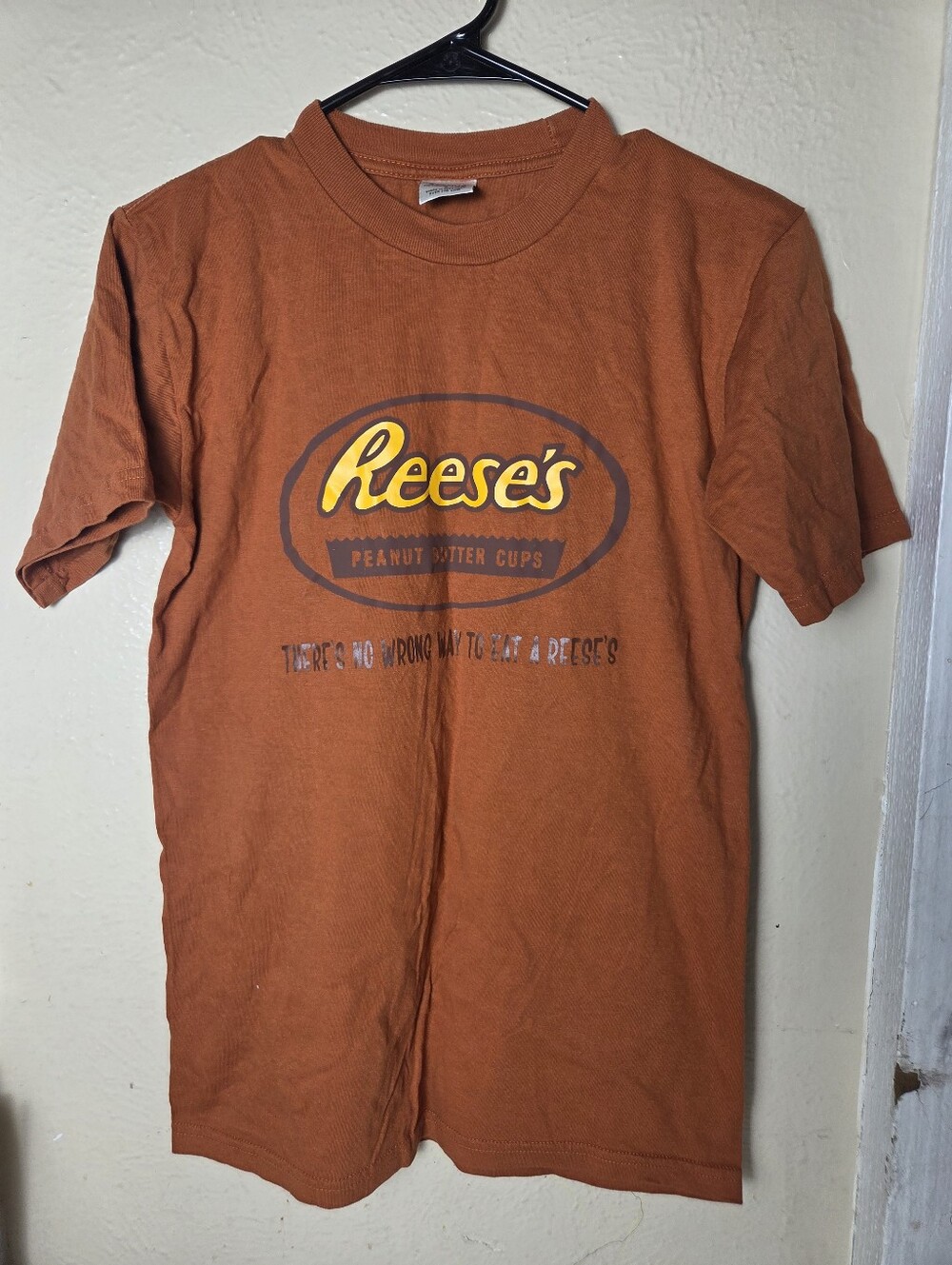 Reese's Tshirt Vintage Small Chocolate Lovers Retro Top